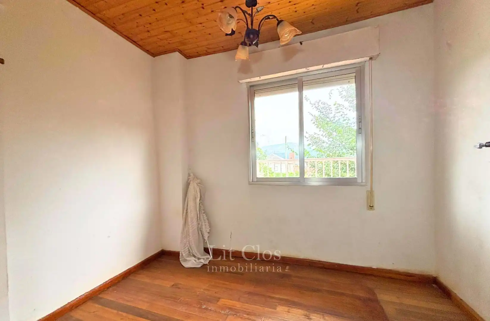 Habitación de Casa o chalet en venta en Rubiá con Calefacción, Jardín privado y Balcón