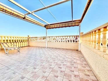 Adossat amb jardí en venda a Zona Carrefour - Urbanizaciones