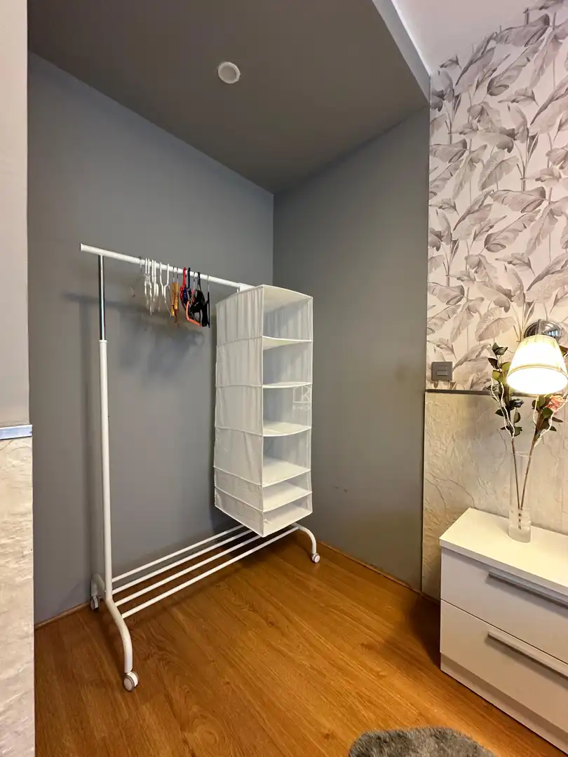 Flat for rent in Oviedo - Calle Tomás Crespo Frígilis, La Ería