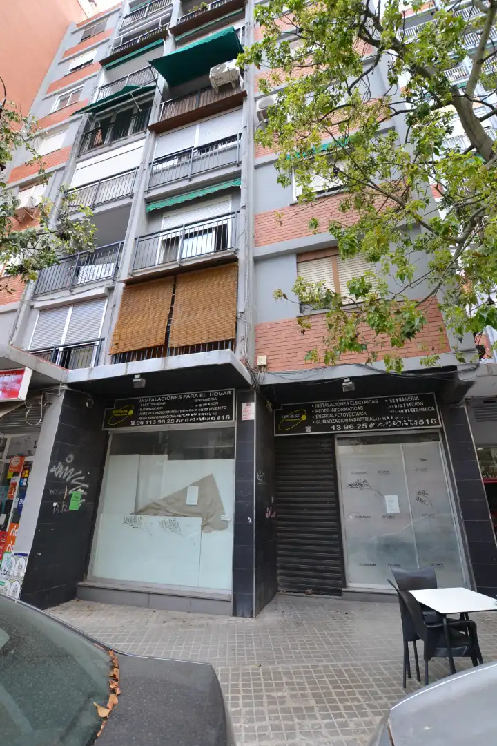 Local comercial en venda a Carrer de Carcaixent, imagen 2
