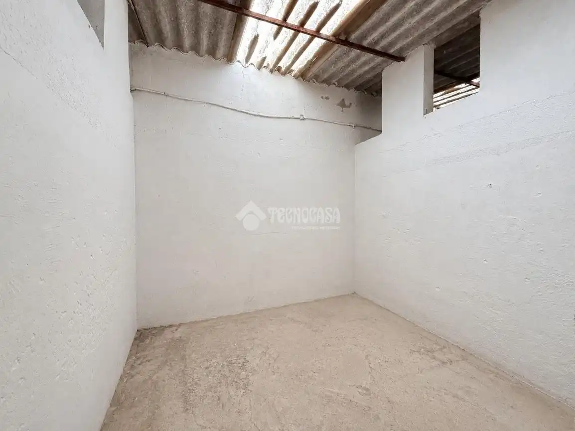 Finca rústica en venda en Vilanova i la Geltrú amb Jardí privat i Terrassa