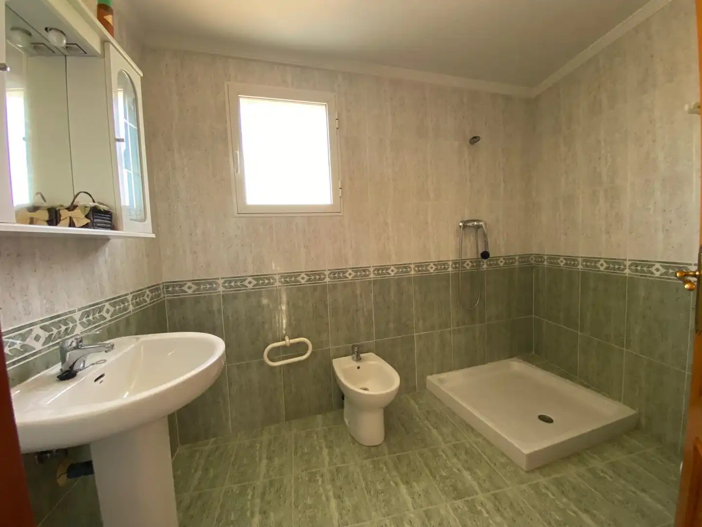 Badezimmer von Haus oder Chalet zum Verkauf in Gandia mit Heizung, Terrasse und Möbliert
