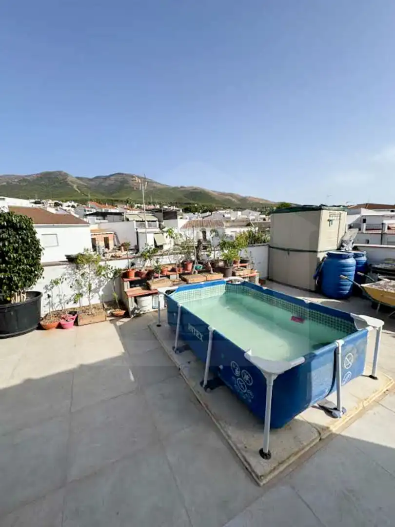 Piscina de Dúplex en venda en Alhaurín El Grande amb Terrassa