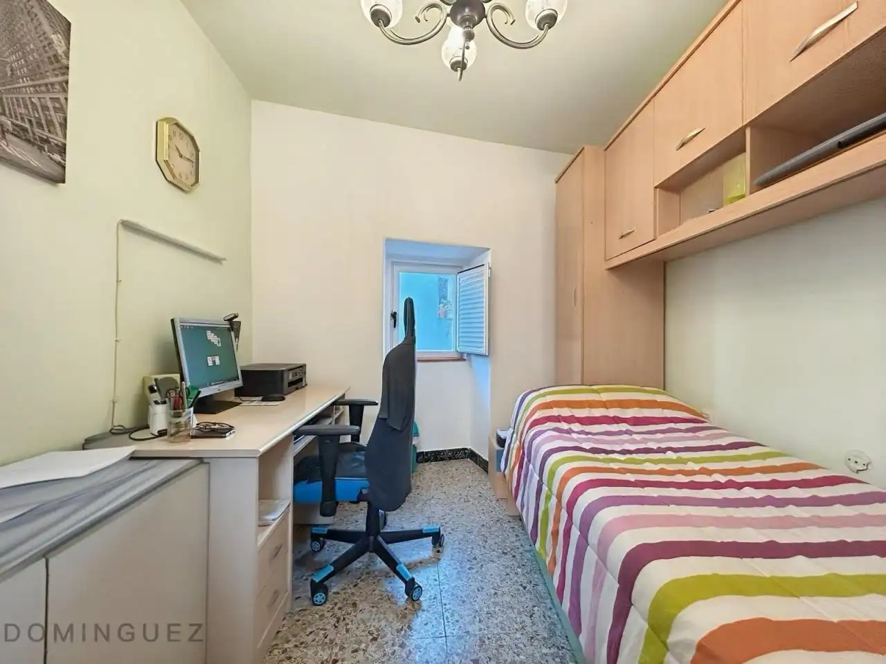 Dormitori de Casa o xalet en venda en Pontevedra Capital  amb Calefacció