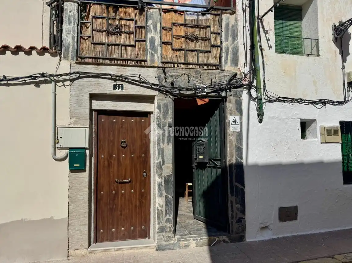 Vista exterior de Casa adosada en venta en Tarancón con Terraza y Internet