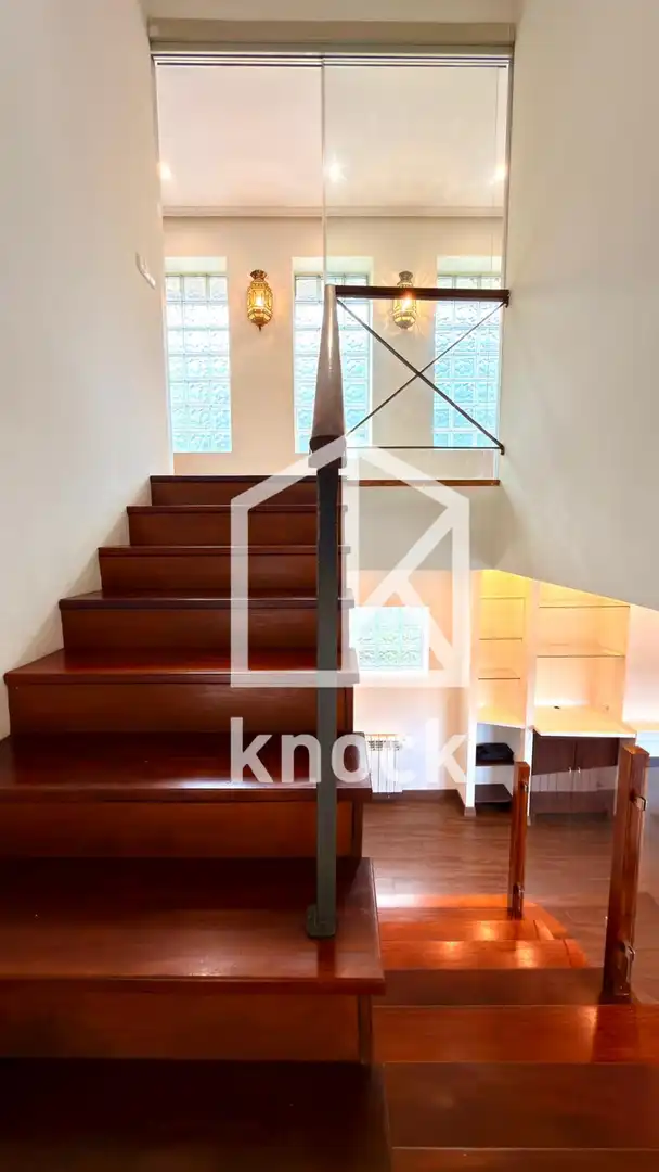 Casa o xalet en venda en Oviedo  amb Calefacció, Parquet i Terrassa