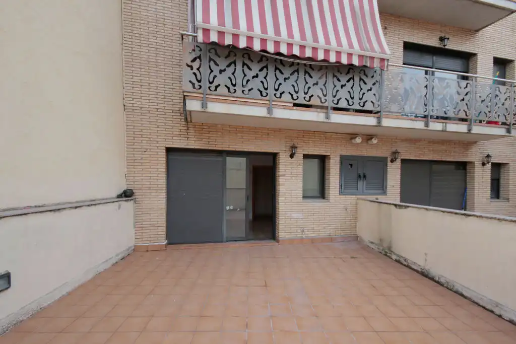 Duplexes for sale in Cr Martorell, Roc Blanc