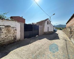 Exterior view of House or chalet for sale in Navas de Estena  with Heating and Private garden
