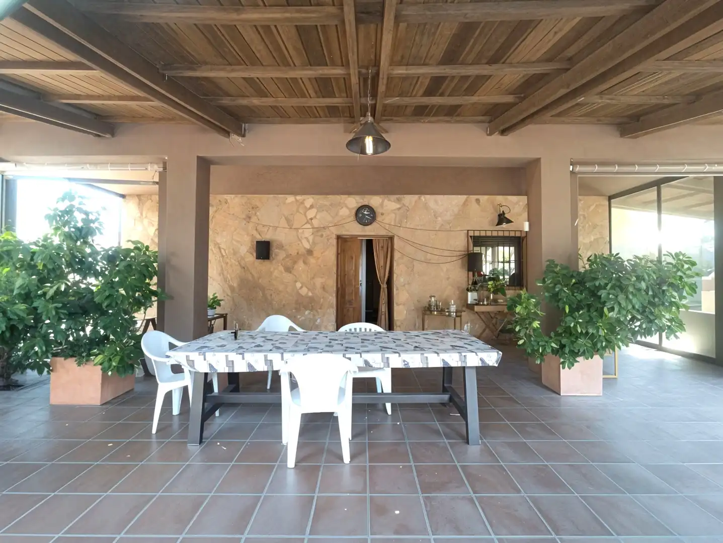 Terrassa de Finca rústica en venda en Puebla de Sancho Pérez amb Aire condicionat, Jardí privat i Traster