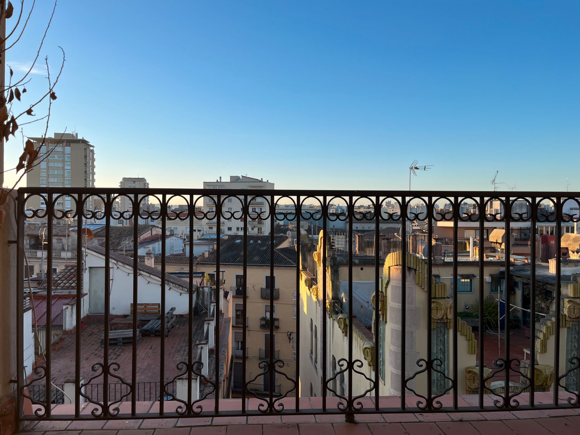 Terrassa de Oficina en venda en Girona Capital amb Aire condicionat i Balcó