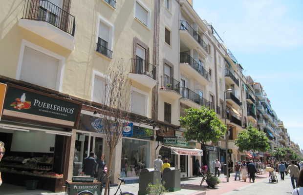 Exterior view of Attic for sale in  Sevilla Capital  with Air Conditioner, Parquet flooring and Terrace