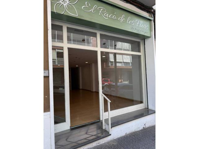 Local comercial en Alquiler en Pau Casals en Bases de Manresa - Carretera de Santpedor
