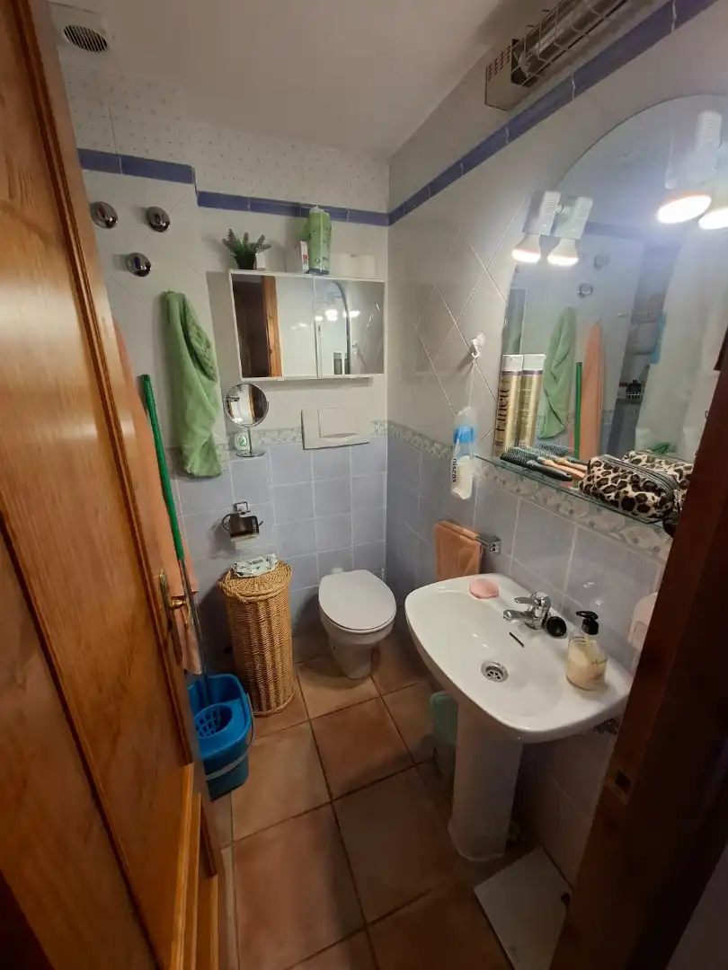 Bathroom of Flat for sale in Setcases  with Furnished