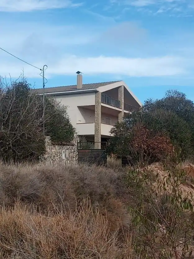 Vista exterior de Terreno en venta en Castelló de Farfanya
