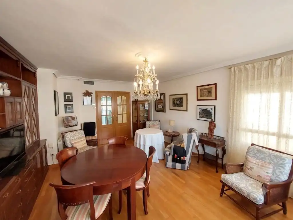 Comedor de Piso en venta en Badajoz