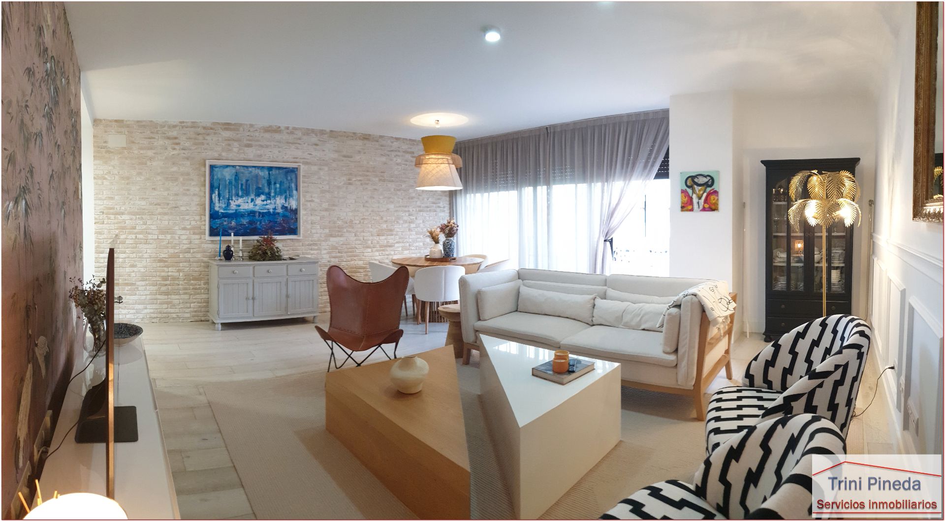 Living room of Flat to rent in  Sevilla Capital  with Air Conditioner, Parquet flooring and Terrace