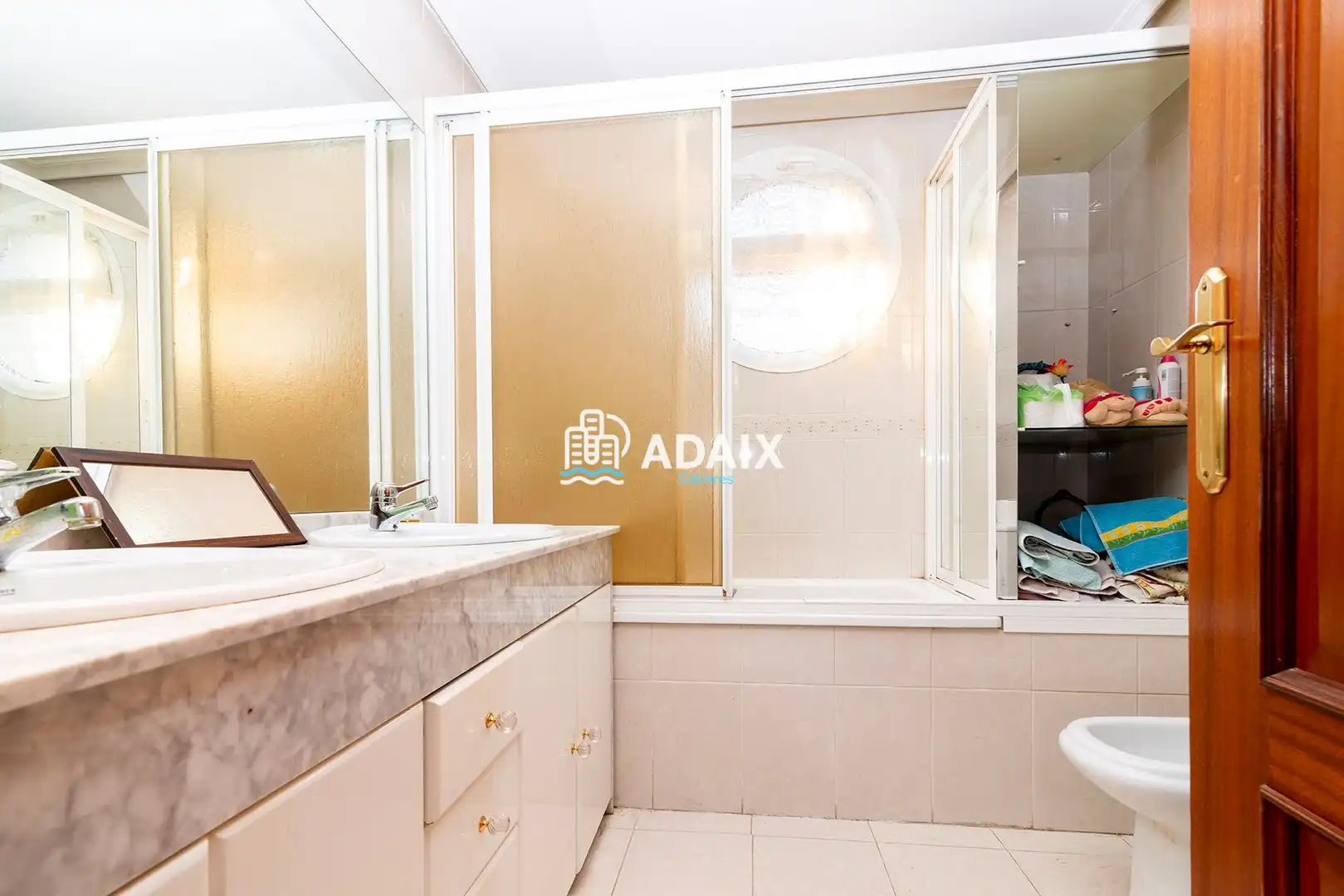 Chalet con terraza en venta en C/ ESCORPIO, imagen 28
