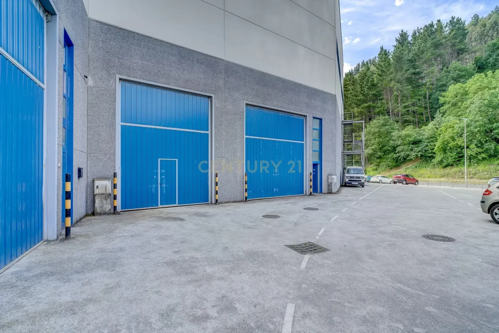 Exterior view of Industrial buildings for sale in Ermua