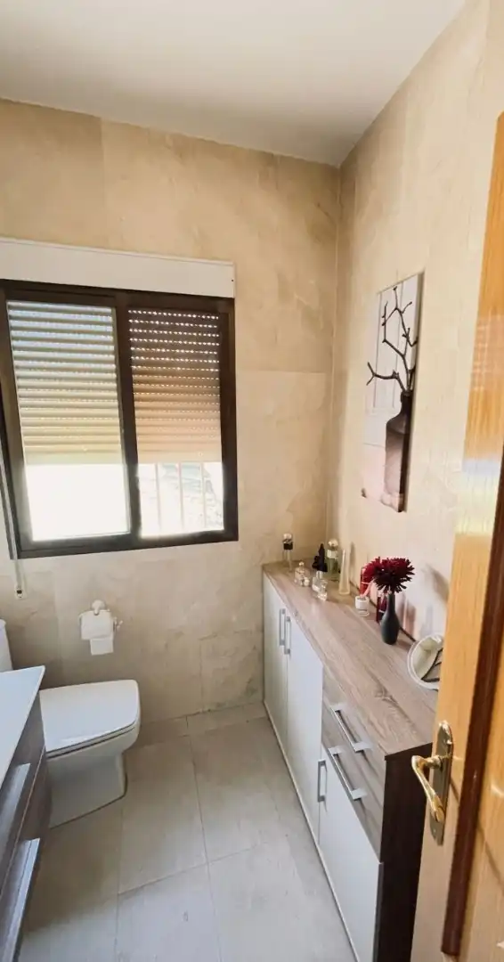 Baño de Casa o chalet en venta en El Casar de Escalona con Aire acondicionado, Calefacción y Jardín privado