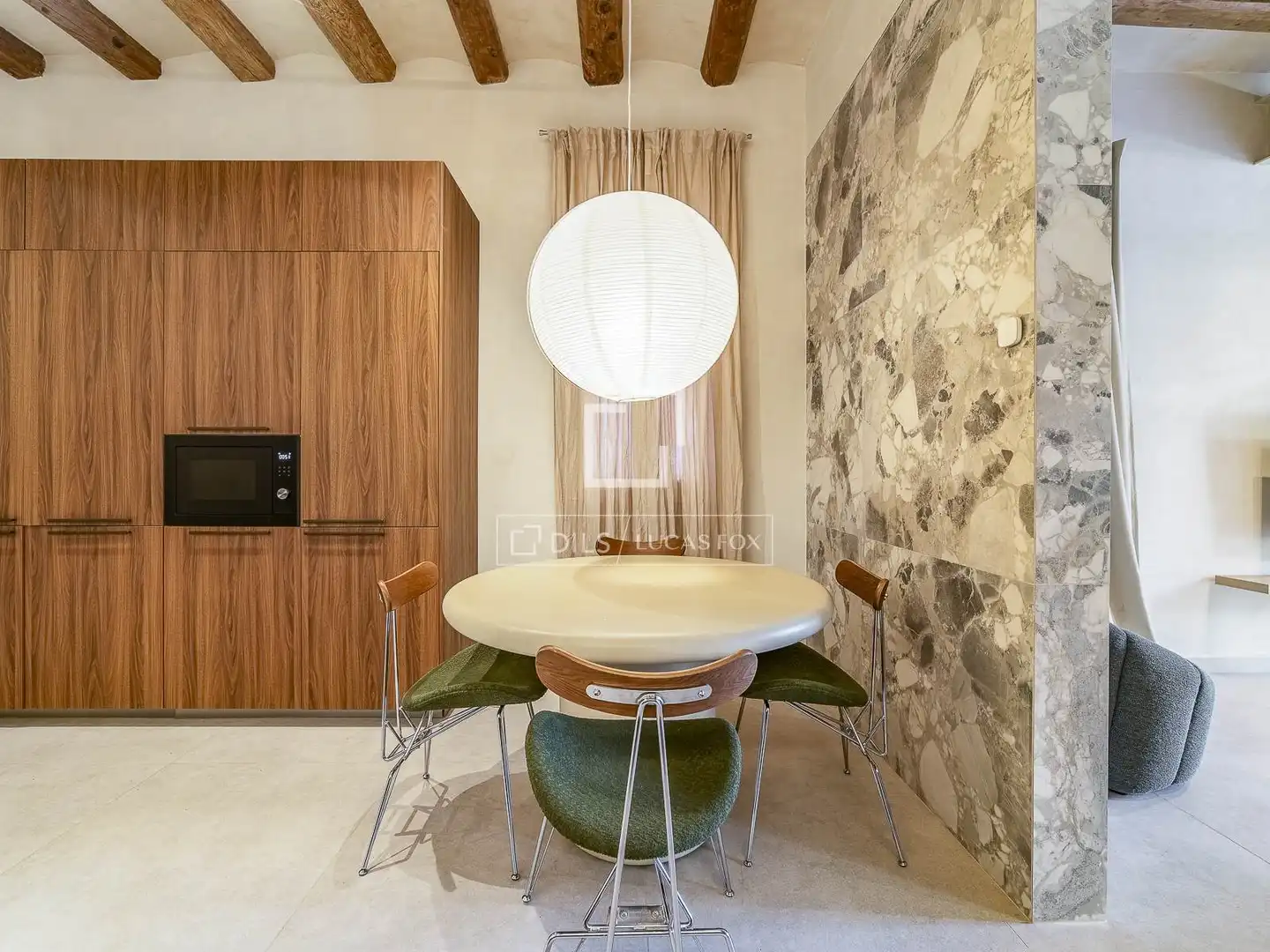 Comedor de Piso en venta en Barcelona con Aire acondicionado, Calefacción y Amueblado