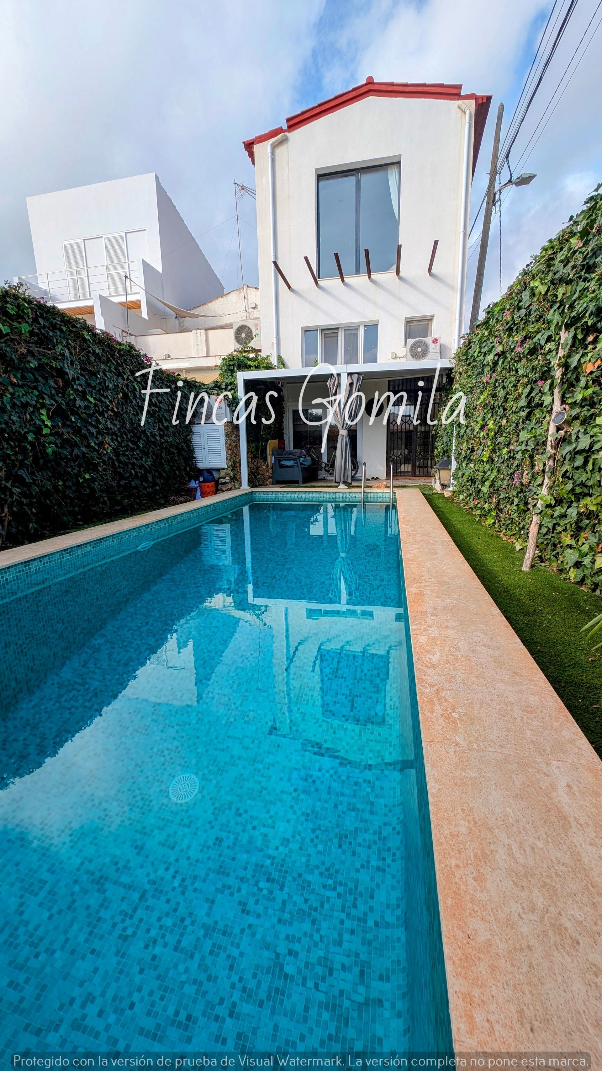 Swimming pool of House or chalet for sale in Maó - Mahón  with Air Conditioner, Heating and Private garden