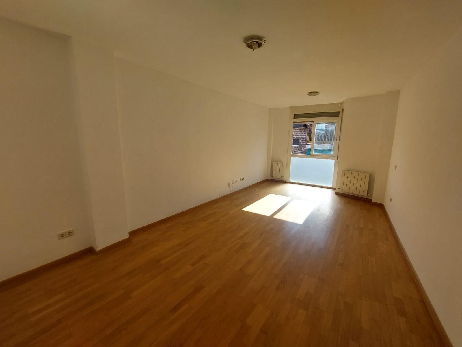 Sala d'estar de Àtic en venda en Leganés amb Calefacció, Parquet i Terrassa