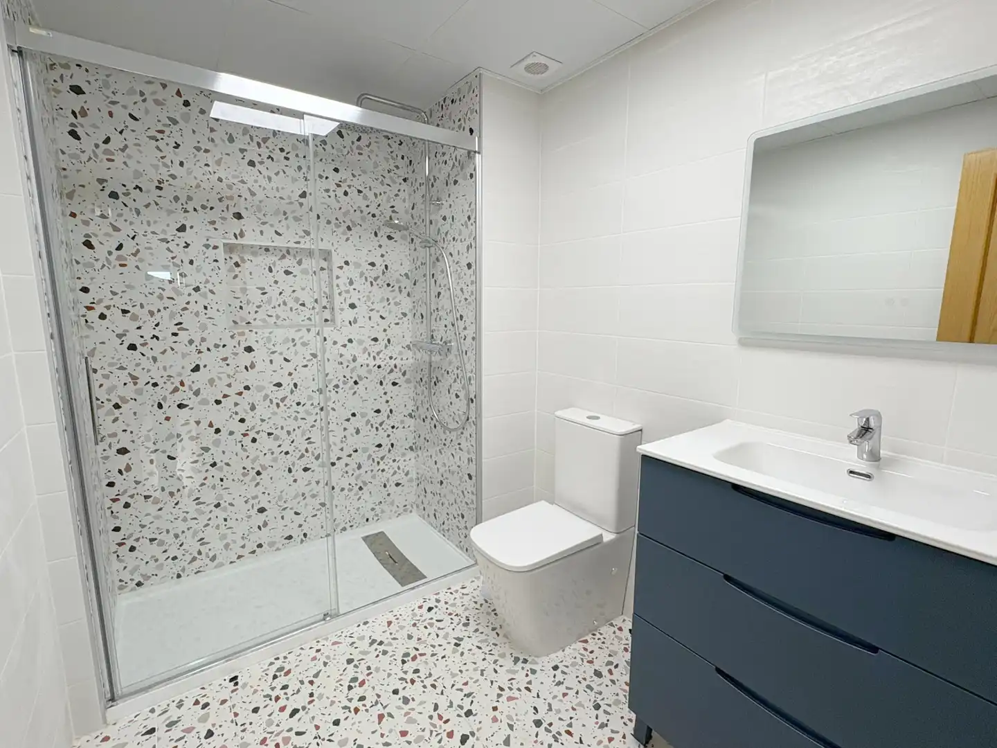 Flat for sale in Calle Andres Segovia, El Pinillo