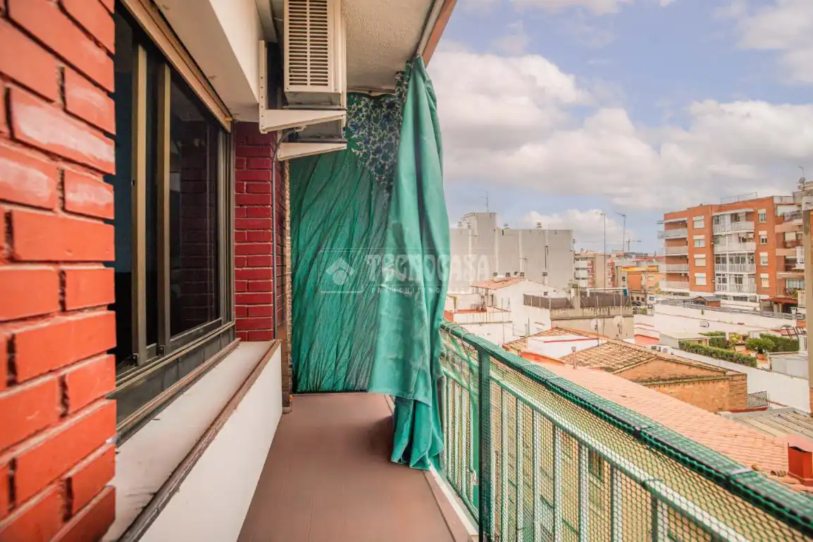 Terrassa de Pis en venda en Sant Boi de Llobregat amb Aire condicionat i Balcó