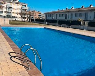 Swimming pool of Planta baja to rent in Girona Capital  with Air Conditioner, Heating and Private garden