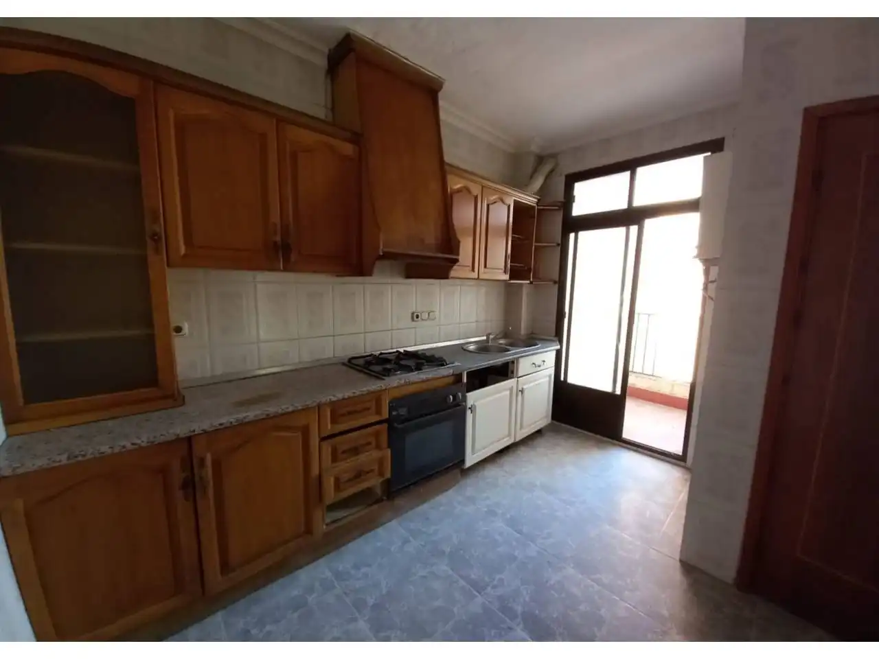 Küche von Wohnung zum Verkauf in Baza mit Terrasse