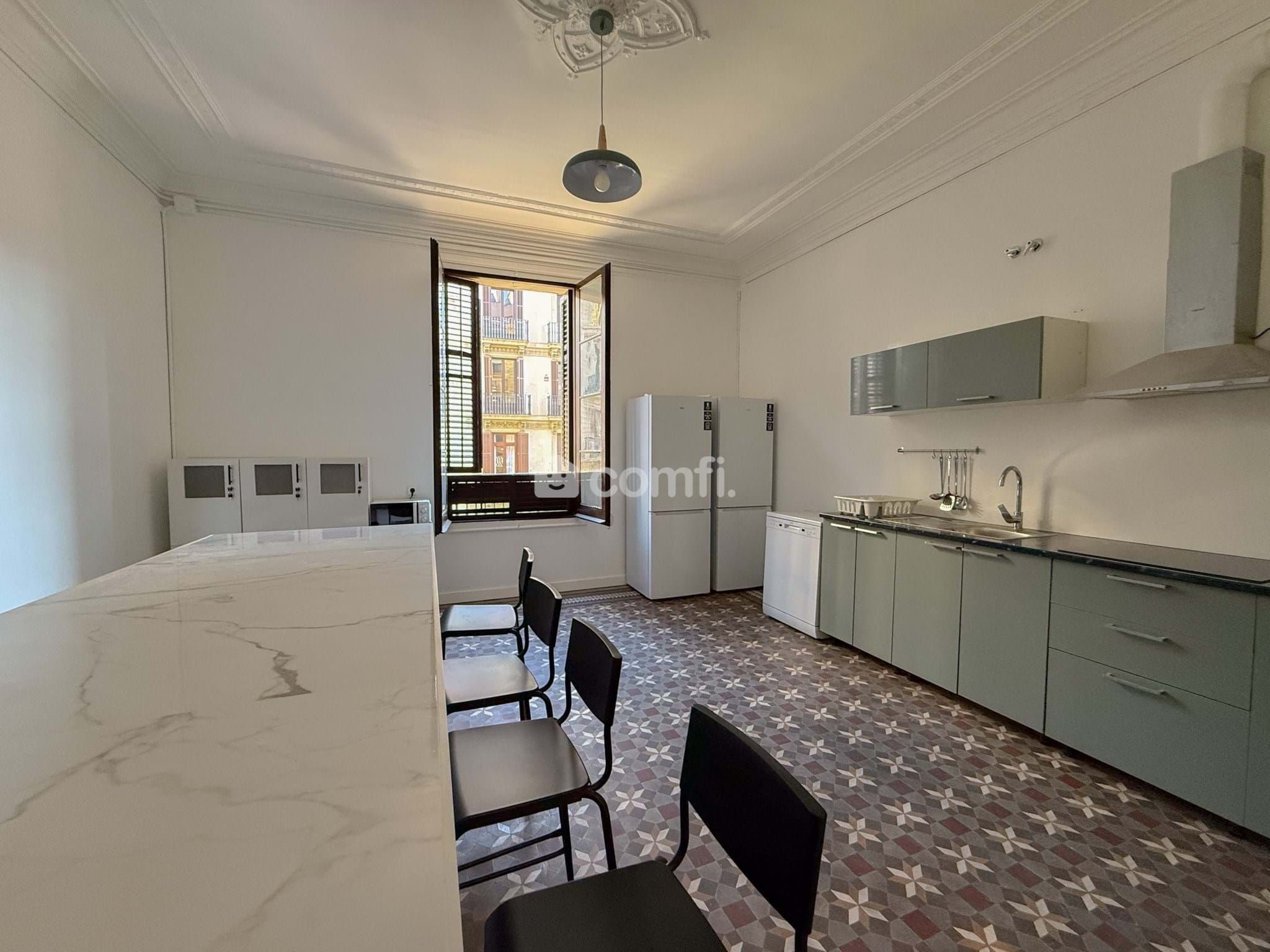 Piso para compartir en Carrer de Diputació, Dreta de l'Eixample, Eixample