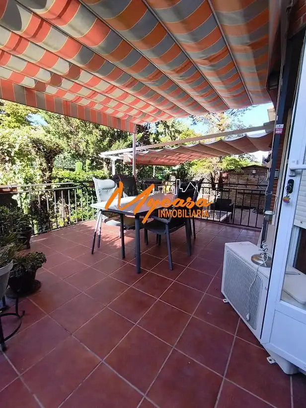 Terrace of Flat for share in Villaviciosa de Odón  with Terrace and Furnished