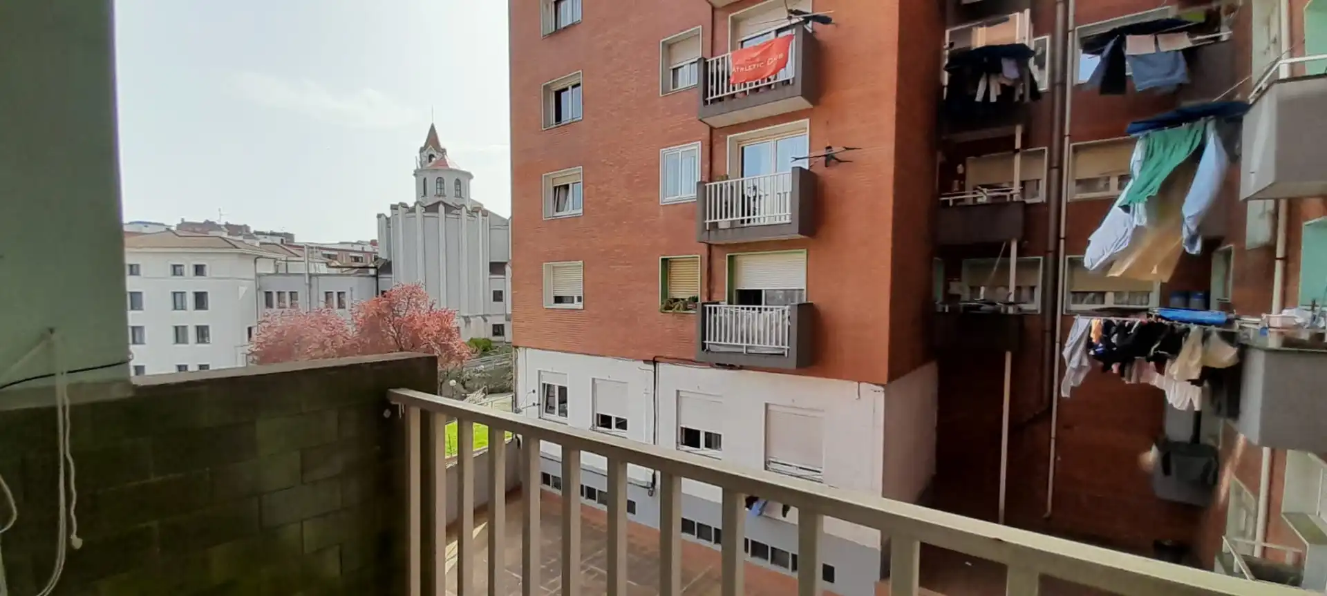 Exterior view of Flat for sale in Bilbao   with Heating, Furnished and Oven