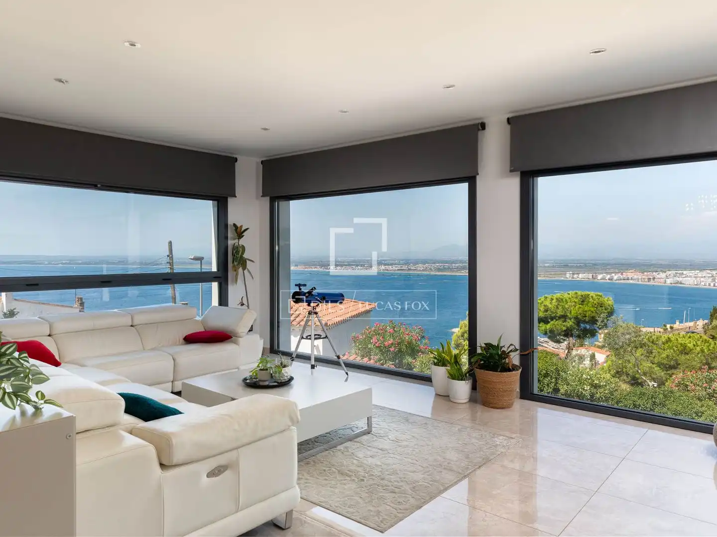 Detached house with pool for sale in Almadrava - Canyelles - Puig-Rom, imagen 6
