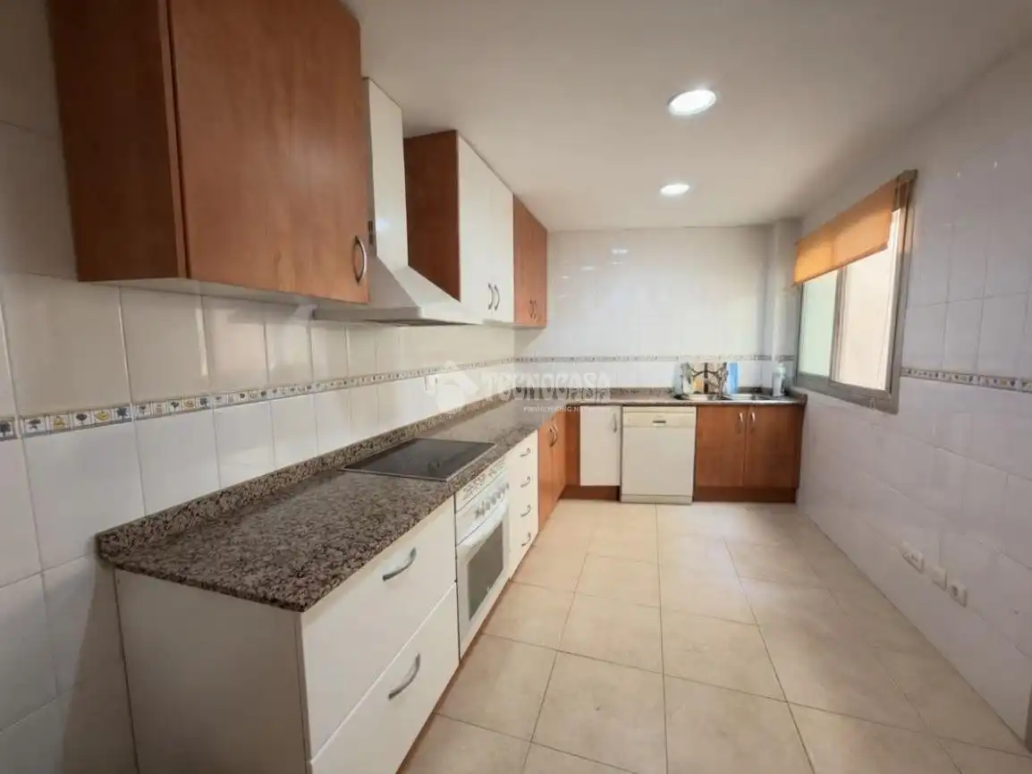 Kitchen of Flat for rent in Parc Central