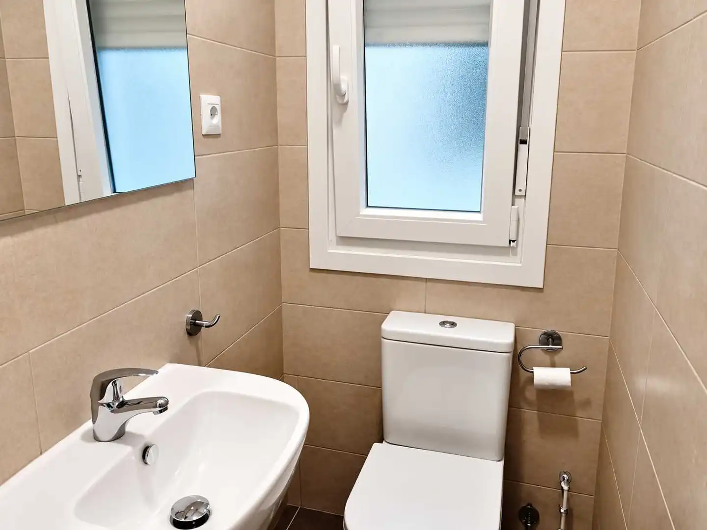 Bathroom of Flat for rent in Numancia - San Fernando