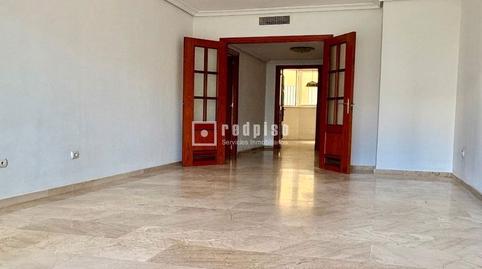 Foto 3 de Piso en venta en Playamar - Benyamina, Torremolinos