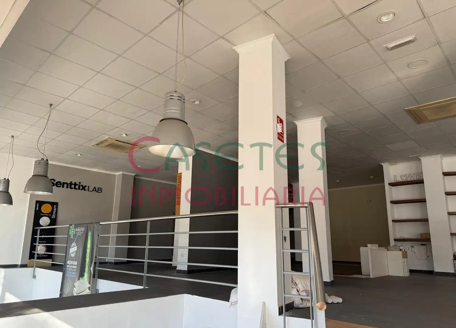 Local en venta en Valencia con Aire acondicionado
