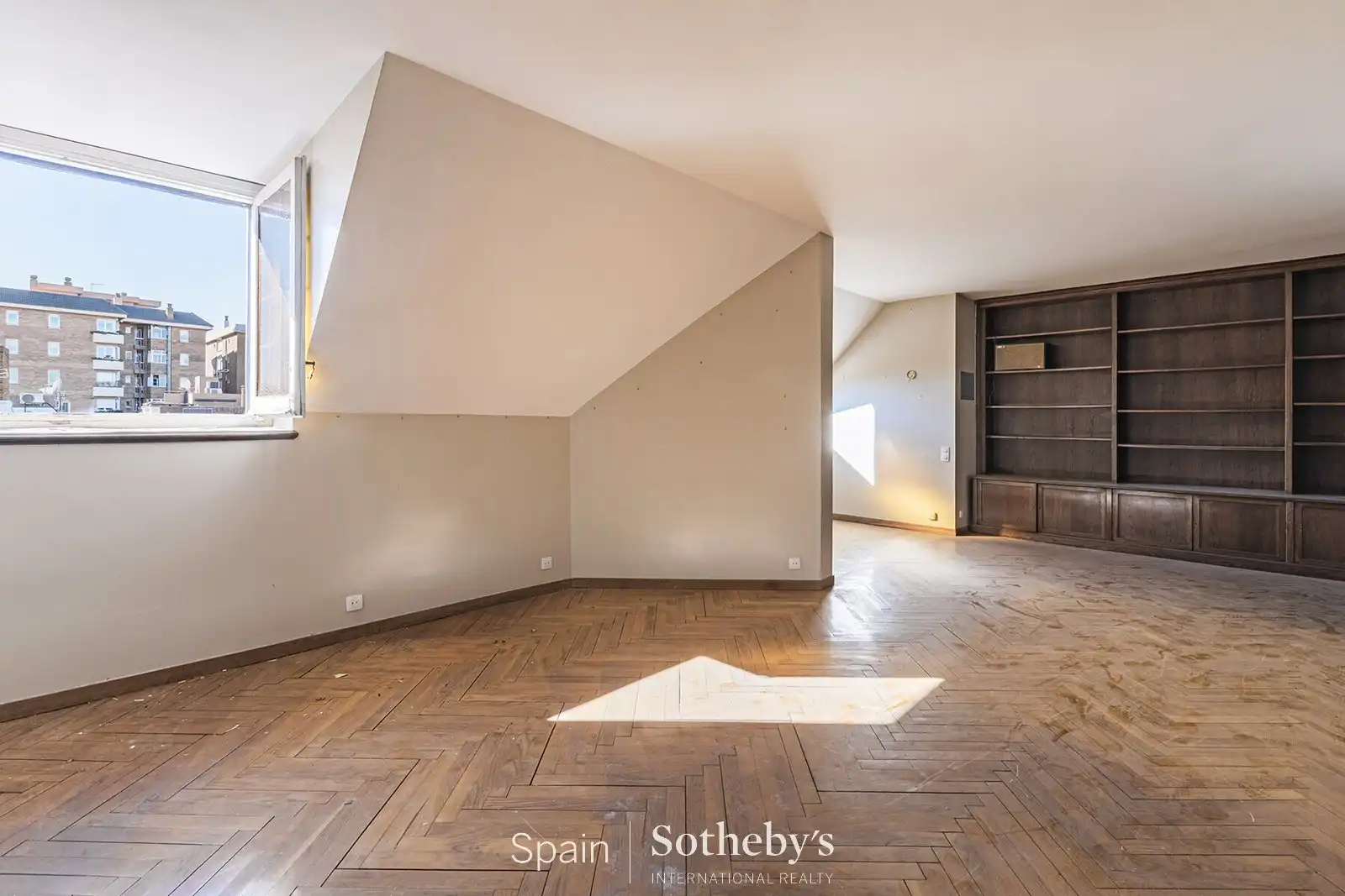 Ático en venta en Barcelona con Aire acondicionado, Calefacción y Terraza