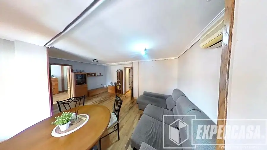 Sala d'estar de Pis en venda en Valencia amb Aire condicionat i Terrassa