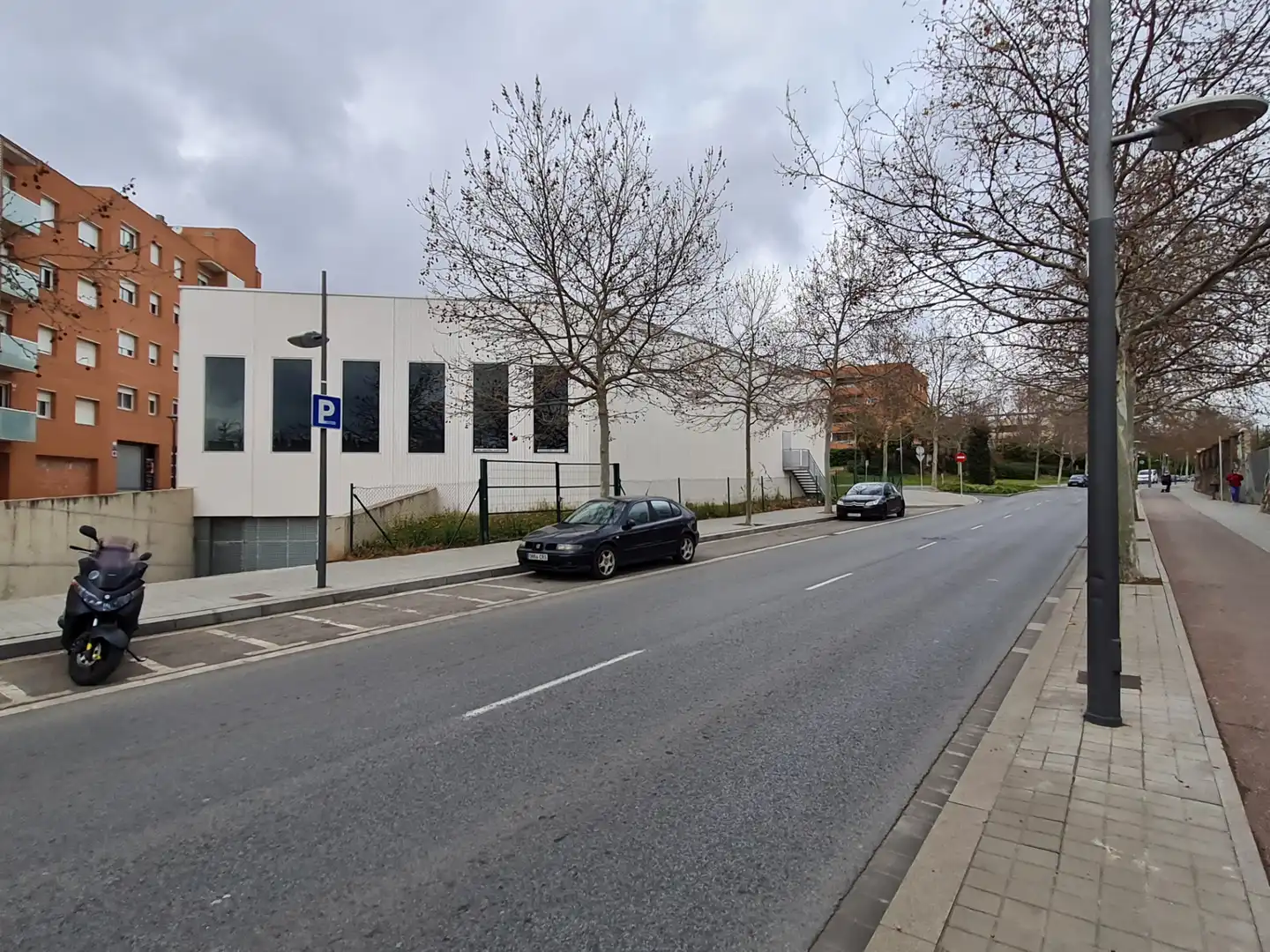 Außenansicht von Fabrikhallen zum Verkauf in Reus