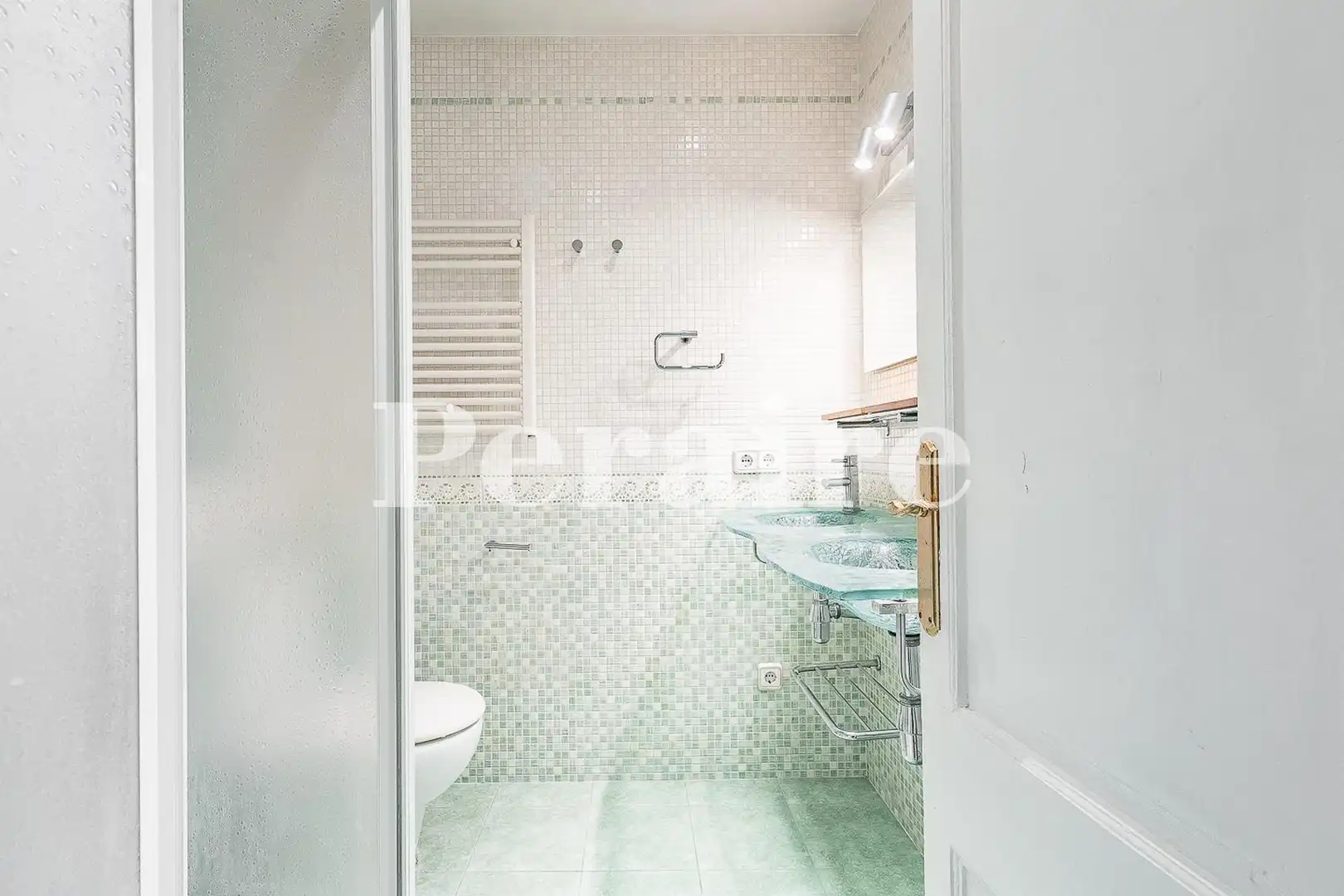 Baño de Piso en venta en Barcelona con Aire acondicionado, Calefacción y Parquet