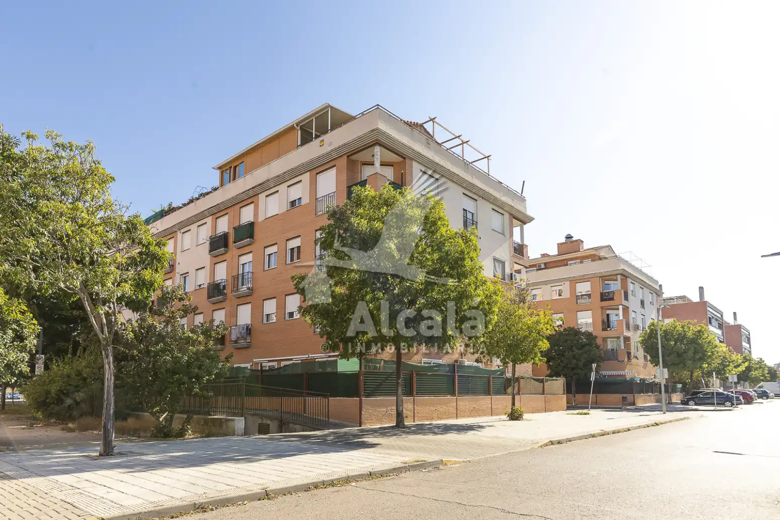 Exterior view of Flat for sale in Azuqueca de Henares  with Air Conditioner and Heating