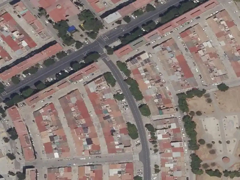 Casa en venda a BEATRIZ DE AHUMADA 8
