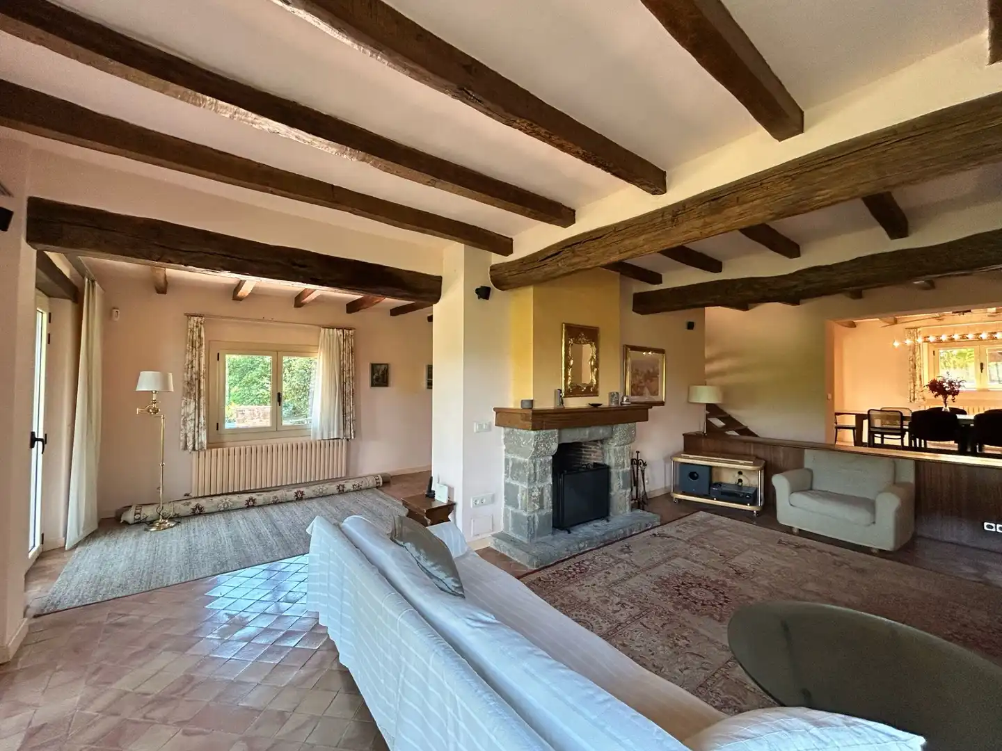 Sala de estar de Casa o chalet en venta en Sant Joan Les Fonts con Aire acondicionado, Calefacción y Parquet
