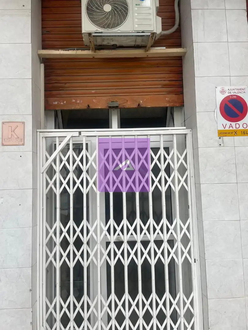 Terraza de Local en venta en Valencia con Aire acondicionado y Amueblado