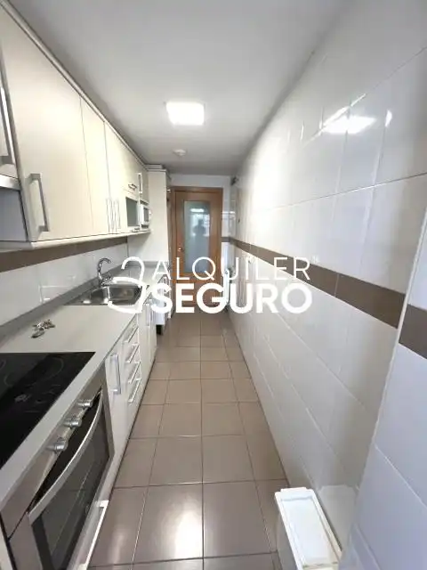Piso de alquiler en Calcio, Butarque