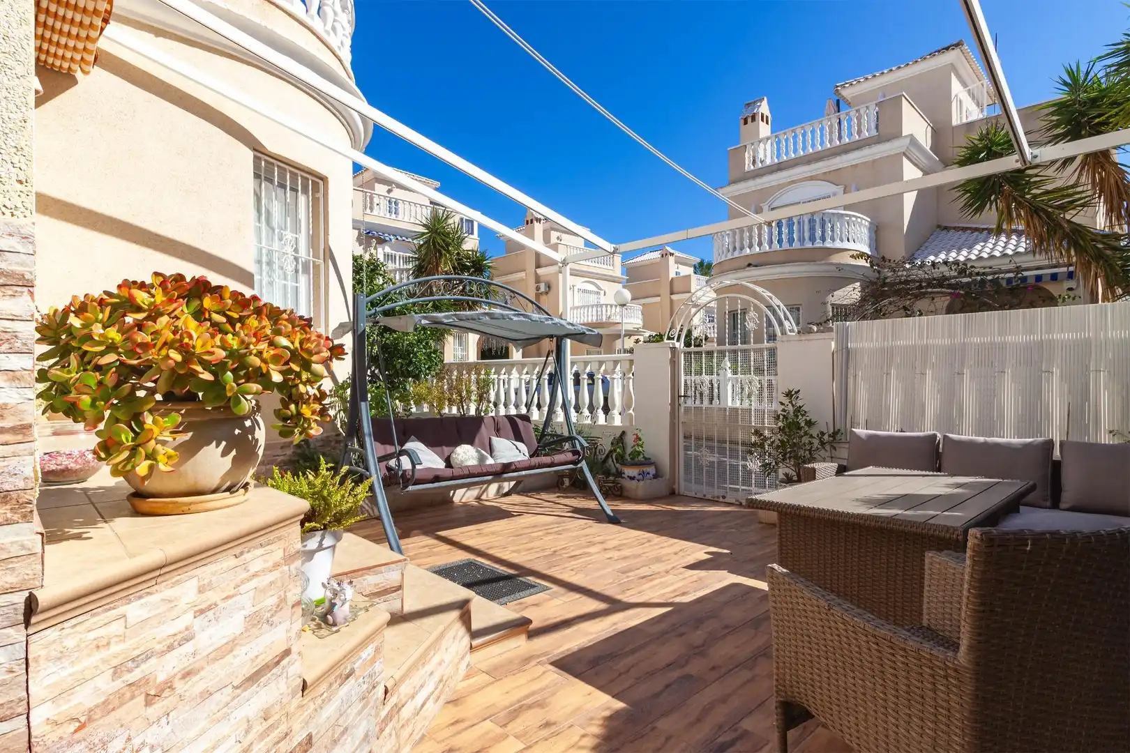 Terrassa de Casa o xalet en venda en Orihuela amb Aire condicionat, Calefacció i Jardí privat