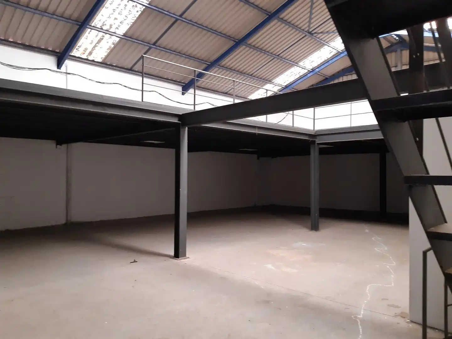 Industrial buildings for sale in Chiclana de la Frontera