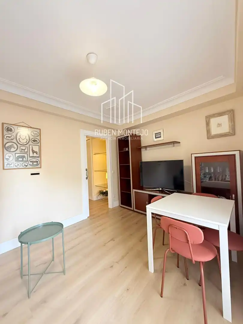 Außenansicht von Wohnung zur Miete in Salamanca mit Heizung, Parkett und Terrasse